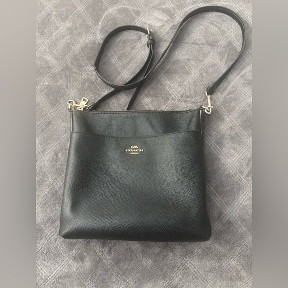 Preowned Coach Black with callouts. Please see pictures - Picture 1 of 16